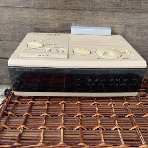 Sony Other - Sony Dream Machine 1980's ICF-C3W Digital Clock Radio FM/AM Beige Vintage Tested
